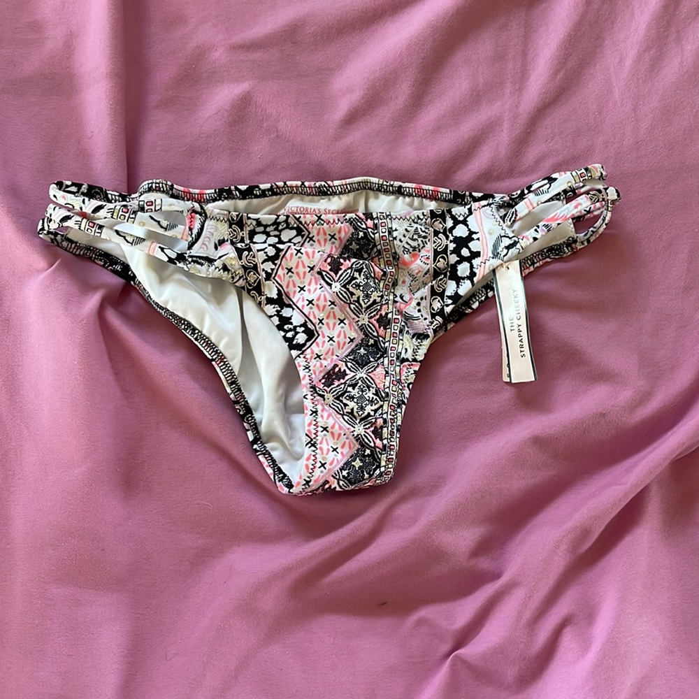 Victoria’s Secret biking bottom